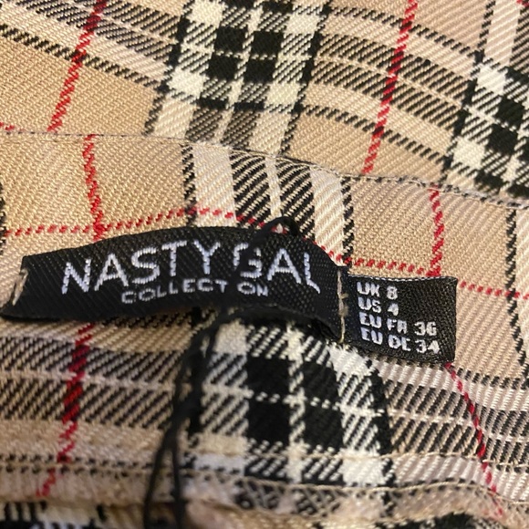 Nasty Gal Let's Take a Rain Check Tapered Pants - Picture 5 of 7